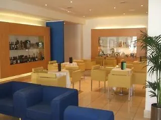 Hotel Planet Ареццо