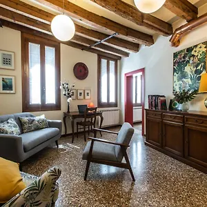  Appartamento Riva De Biasio Charming Italia
